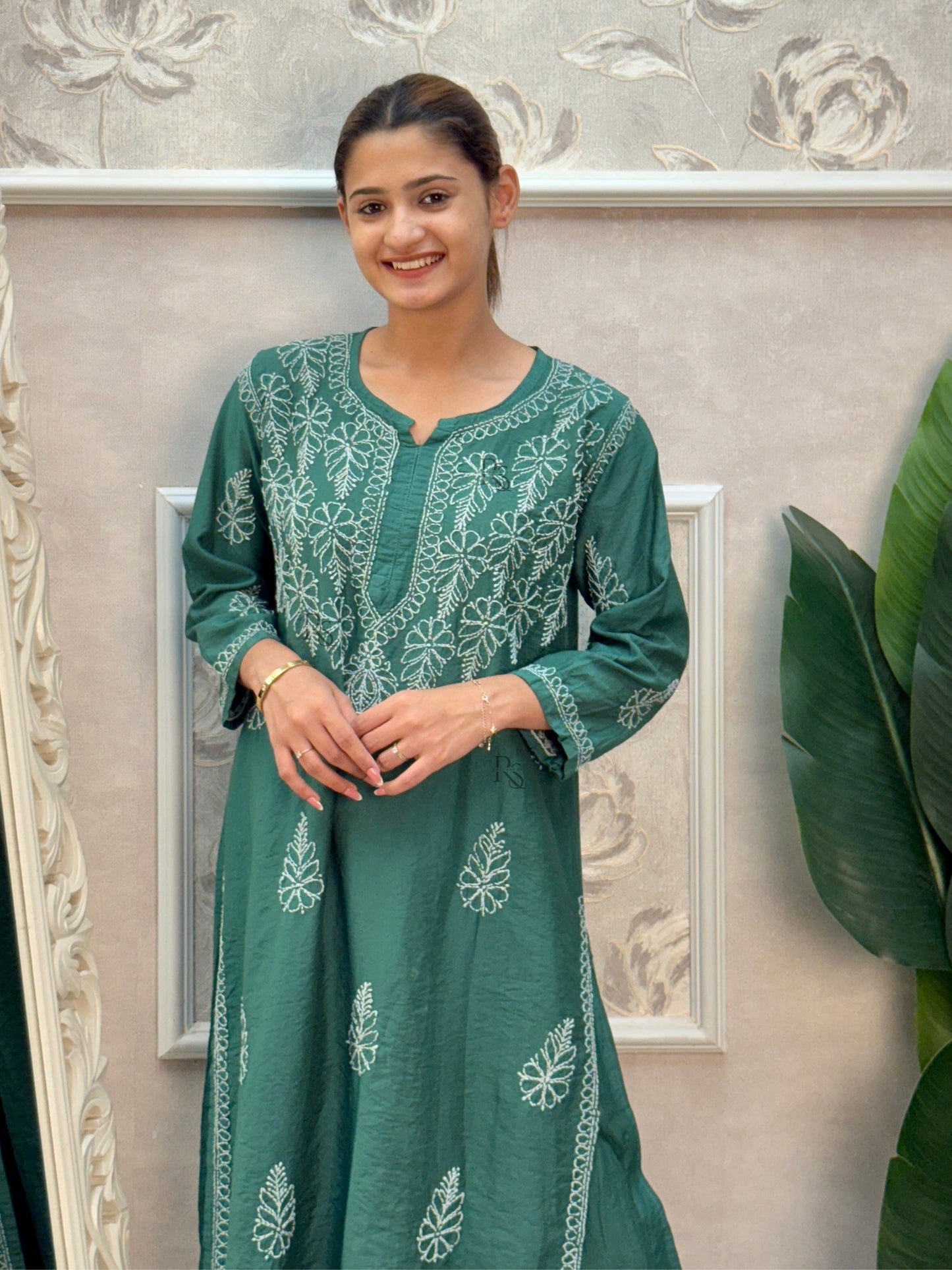 Green Chanderi Lucknow Chikankari kurta and pant set with Bakhiya hand embroidery