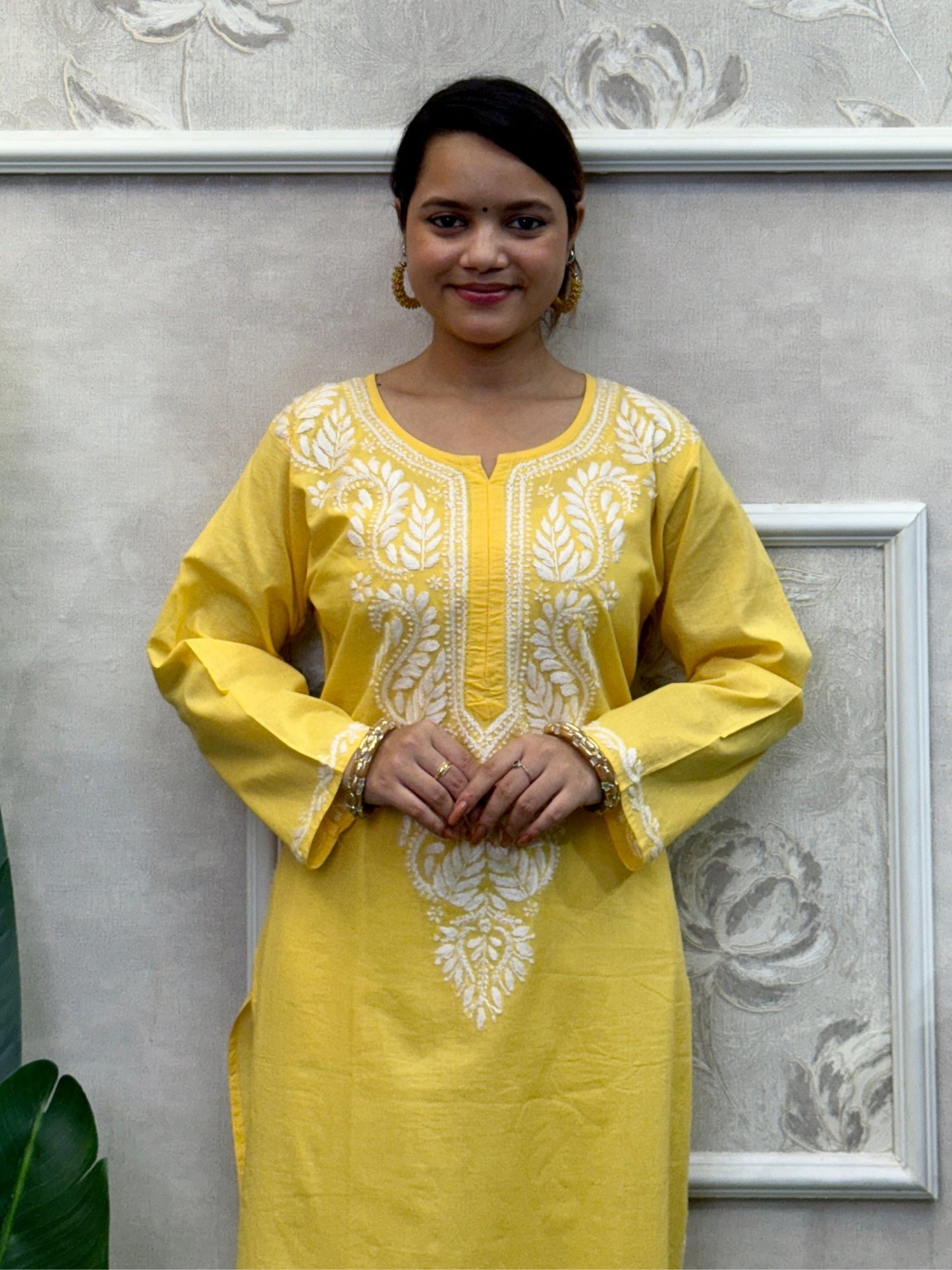 Yellow cotton Lucknow Chikankari kurta with white hand embroidery