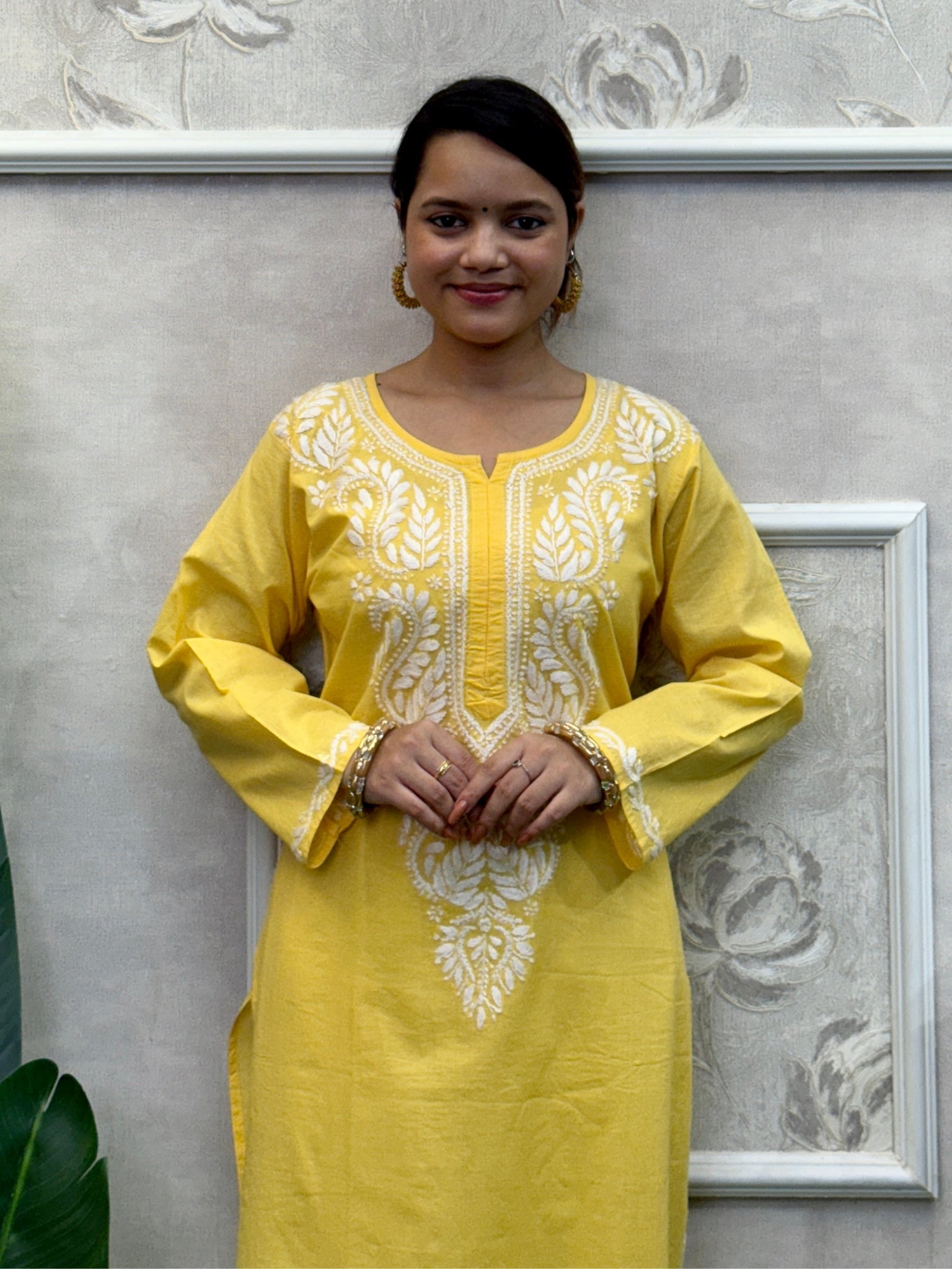 Yellow cotton Lucknow Chikankari kurta with white hand embroidery