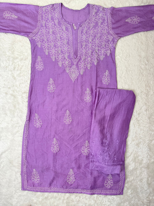 Lucknow Chikankari Hand Embroidered Kurta & Pant Set β Lavender Chanderi Fabric