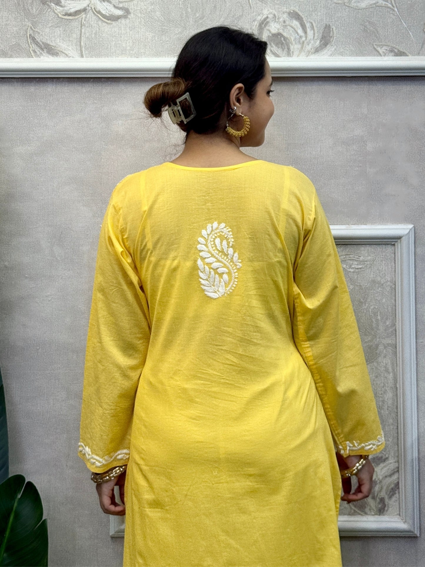 Yellow cotton Lucknow Chikankari kurta with white hand embroidery