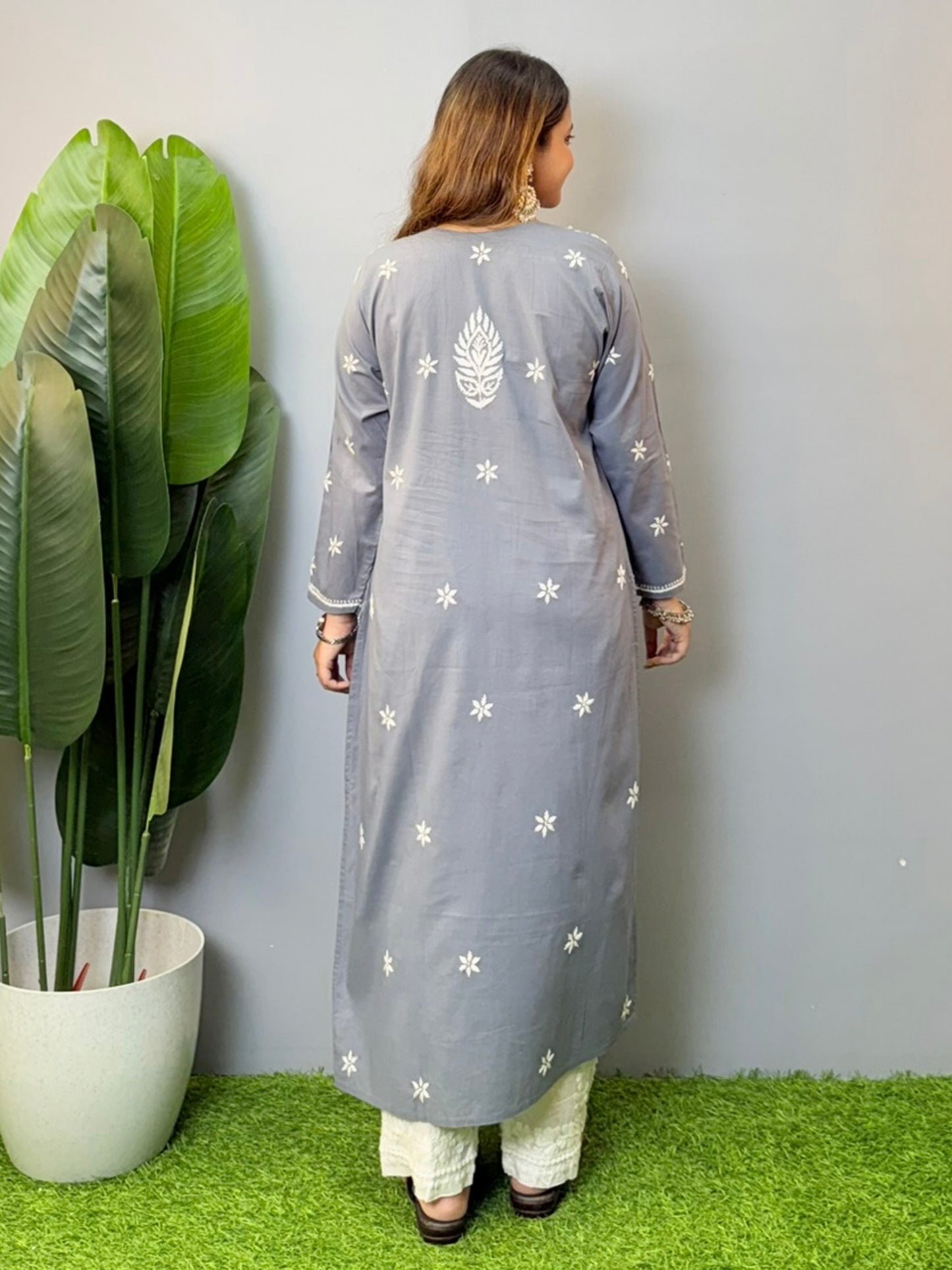 Steel grey cotton chikankari kurta with white hand embroidery
