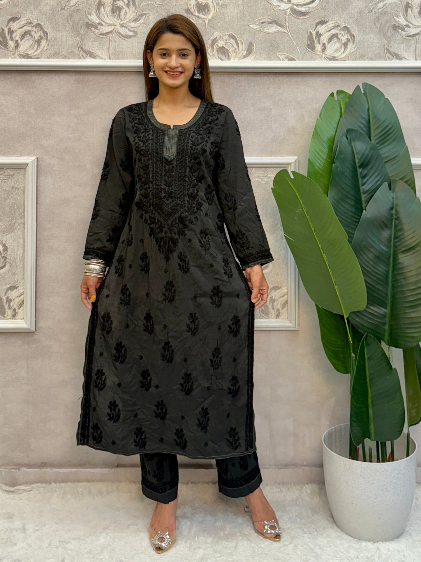Black Lucknow chikankari chanderi kurta and pant set with hand embroidery