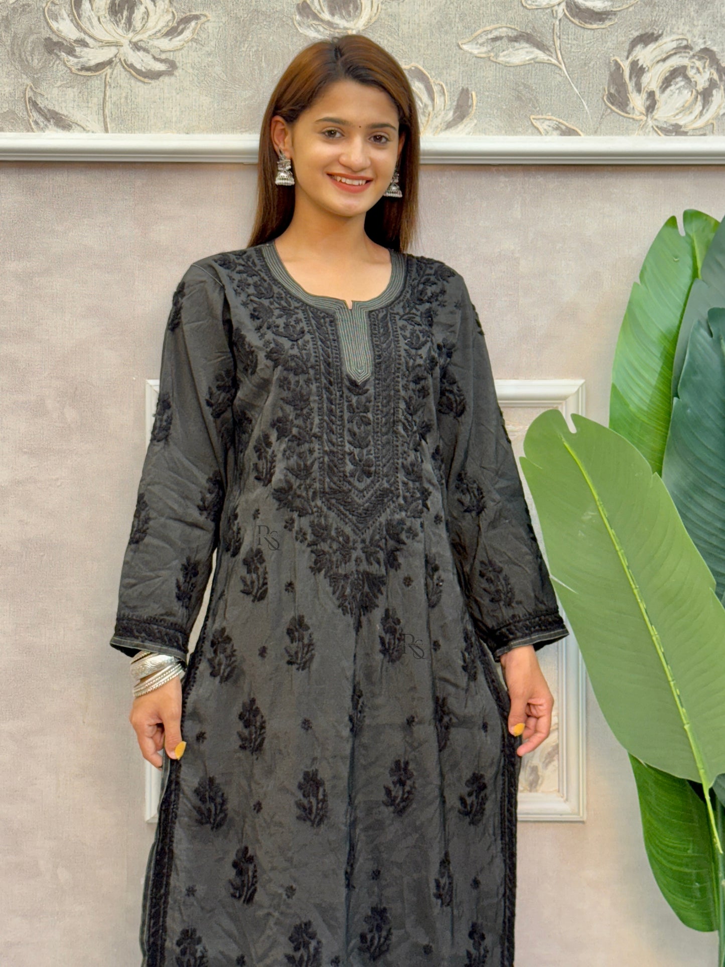 Black Lucknow chikankari chanderi kurta and pant set with hand embroidery