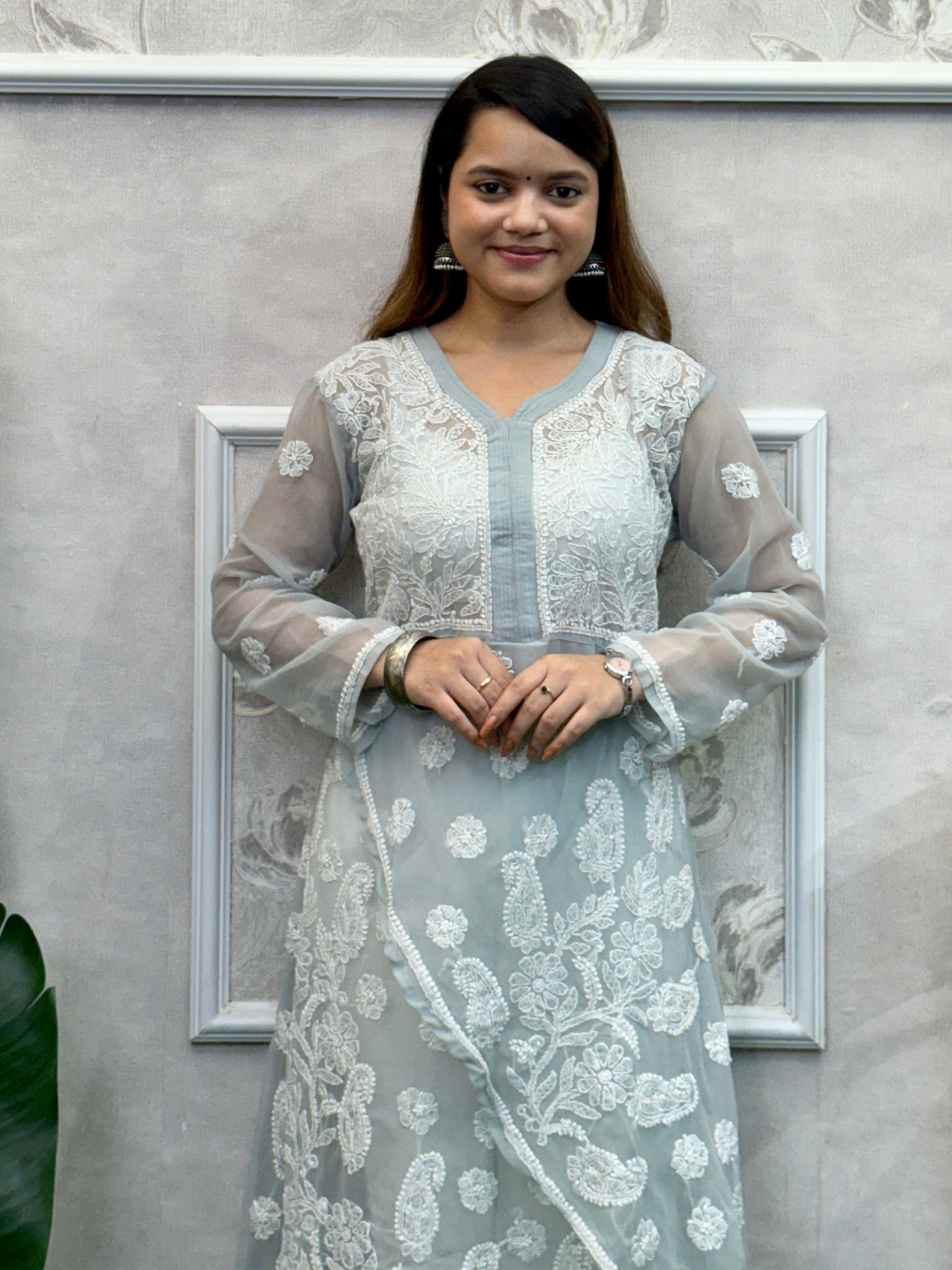 Transy grey Lucknow Chikankari georgette kurta with delicate hand embroidery