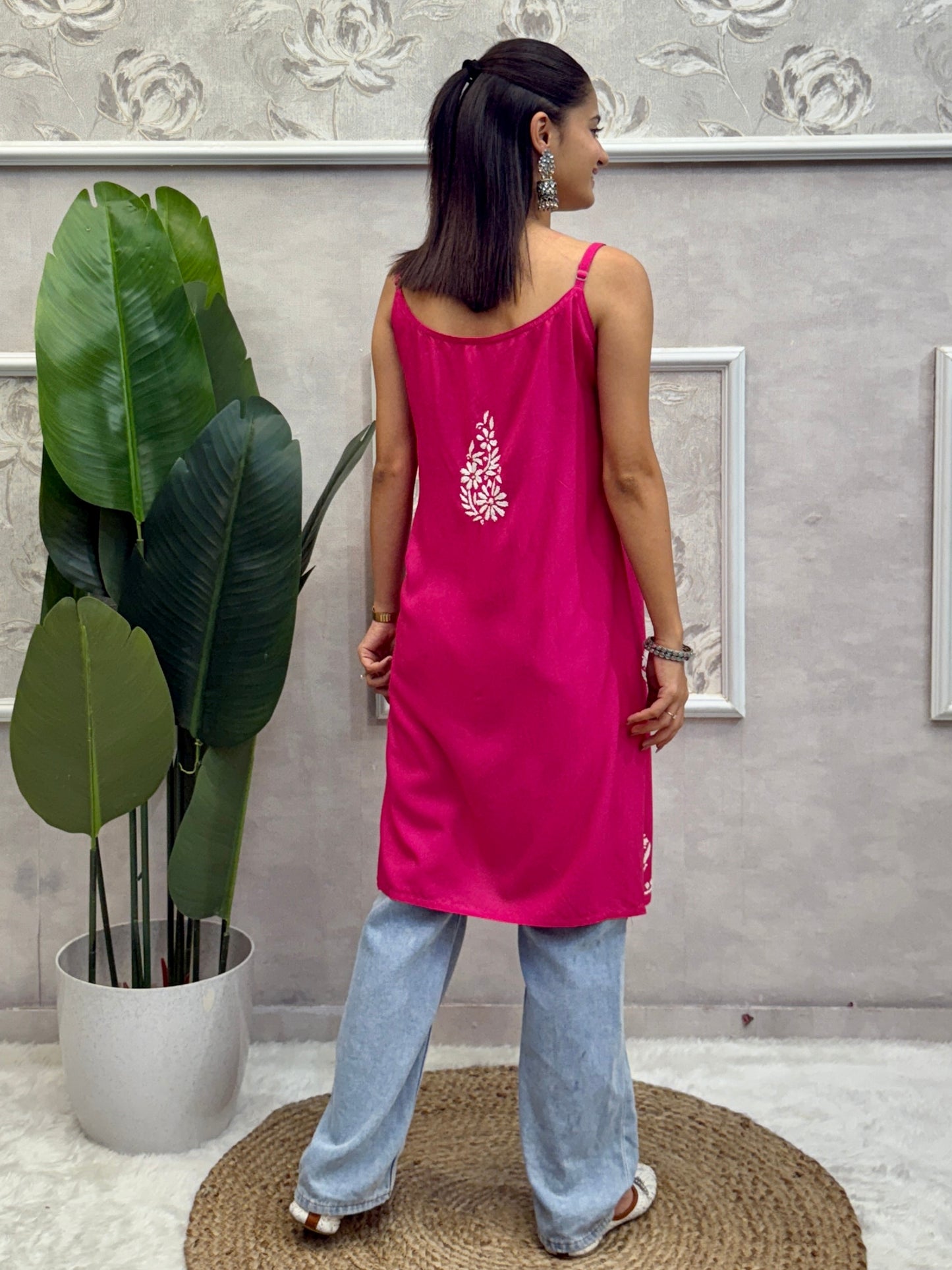 Magenta Pink sleeveless Lucknow Chikankari short kurta with hand embroidery