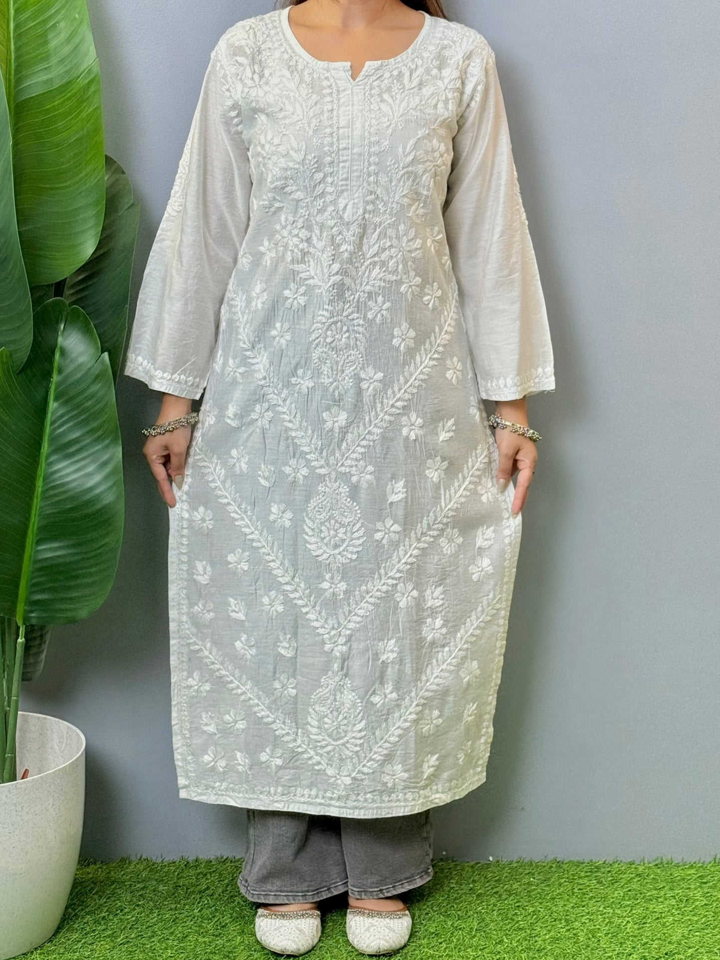 White Chanderi kurta with all-over Lucknowi Chikankari embroidery, premium quality, dyable and versatile