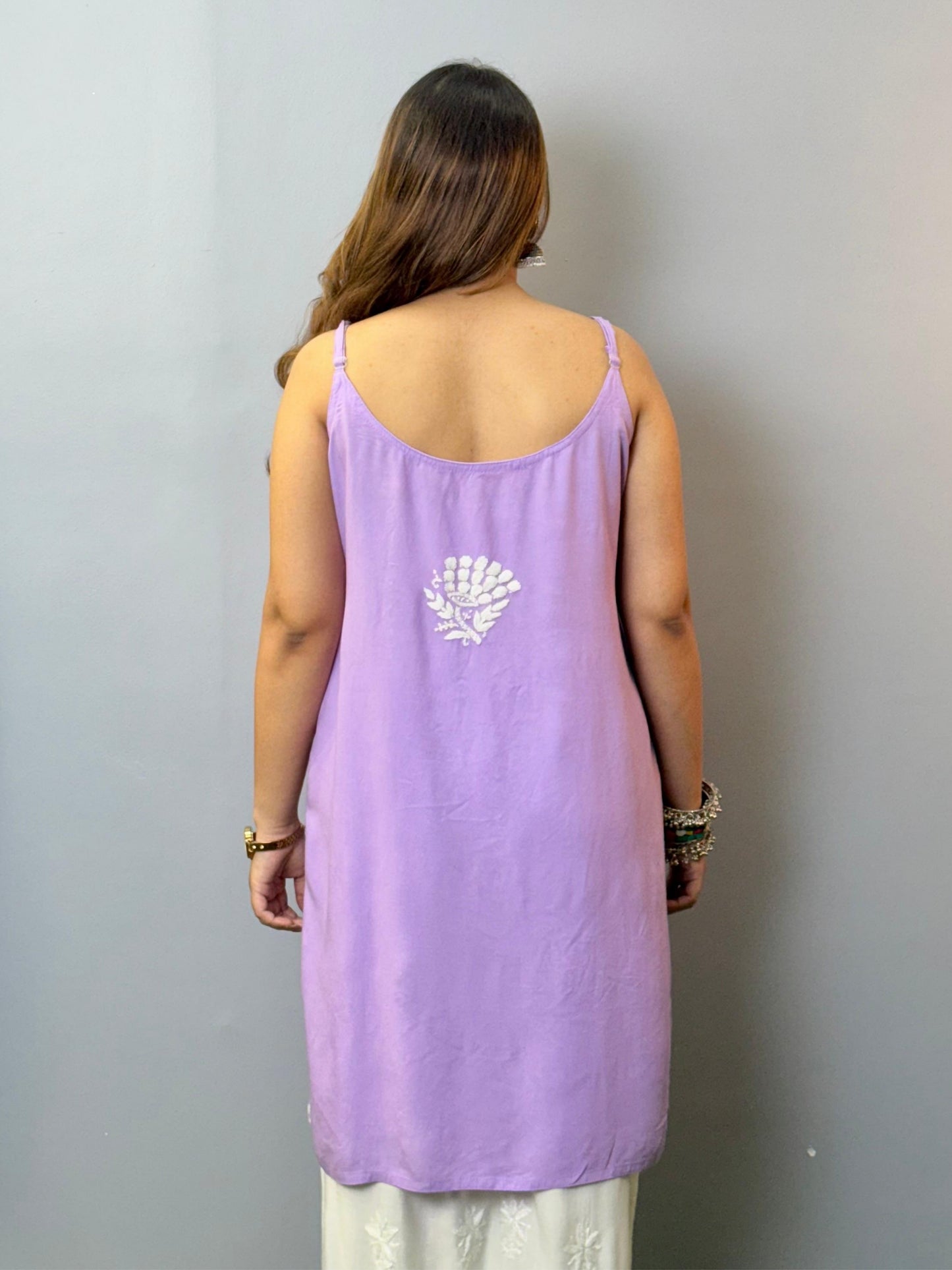 Lavender sleeveless rayon chikankari short kurta with hand embroidery – RS Chikankari