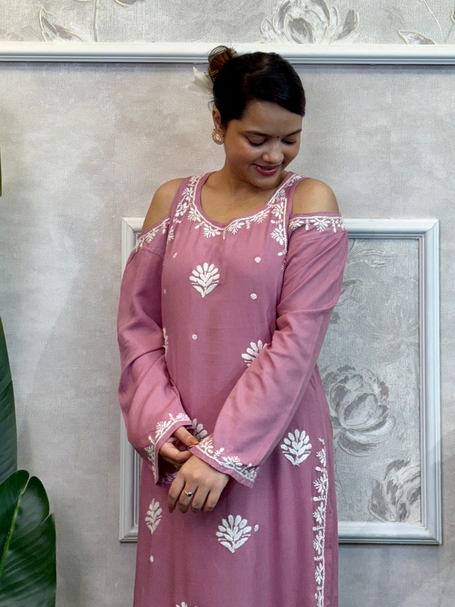 Mauve rayon shoulder cut Lucknow Chikankari kurta with hand embroidery – elegant and stylish