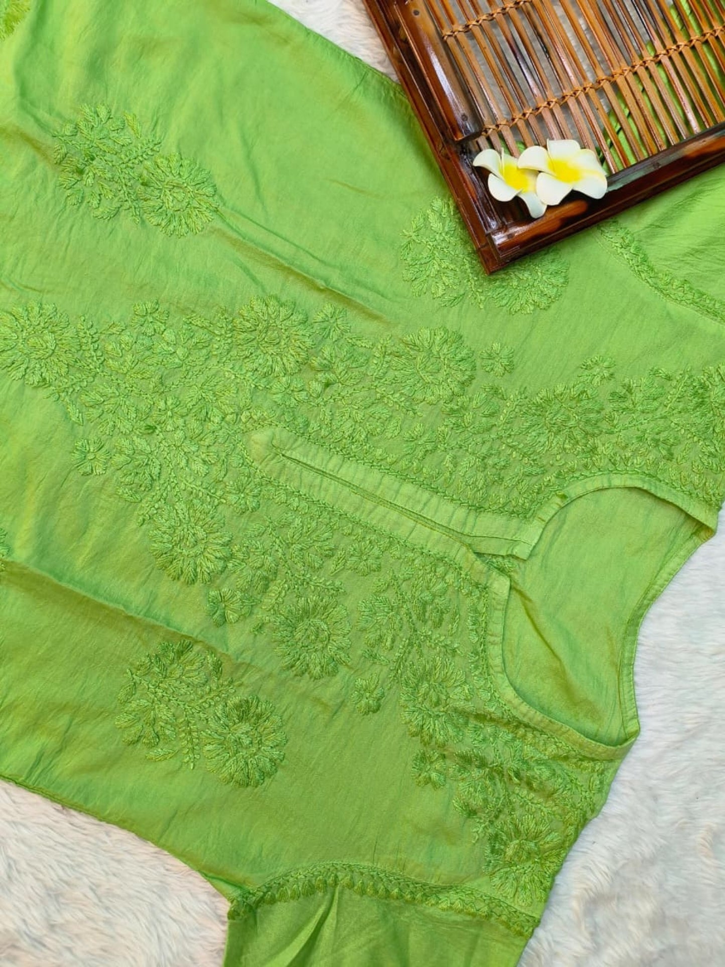 Green chanderi Lucknow Chikankari kurta with cotton lycra stretchable pants, featuring hand embroidery.