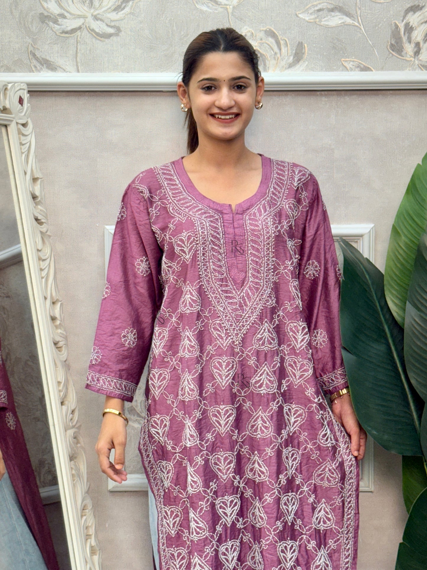 Mauve Chanderi Lucknow Chikankari kurta with delicate white hand embroidery.