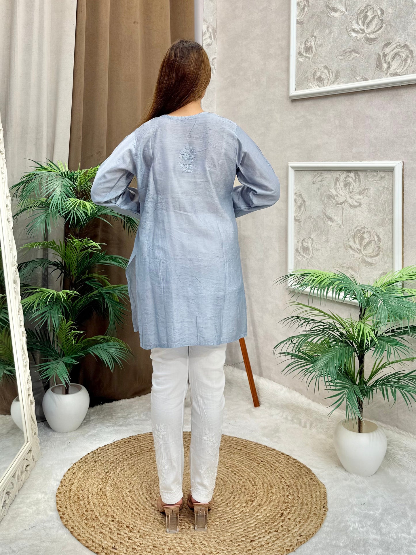 Grey Chanderi short kurta with Lucknow Chikankari embroidery