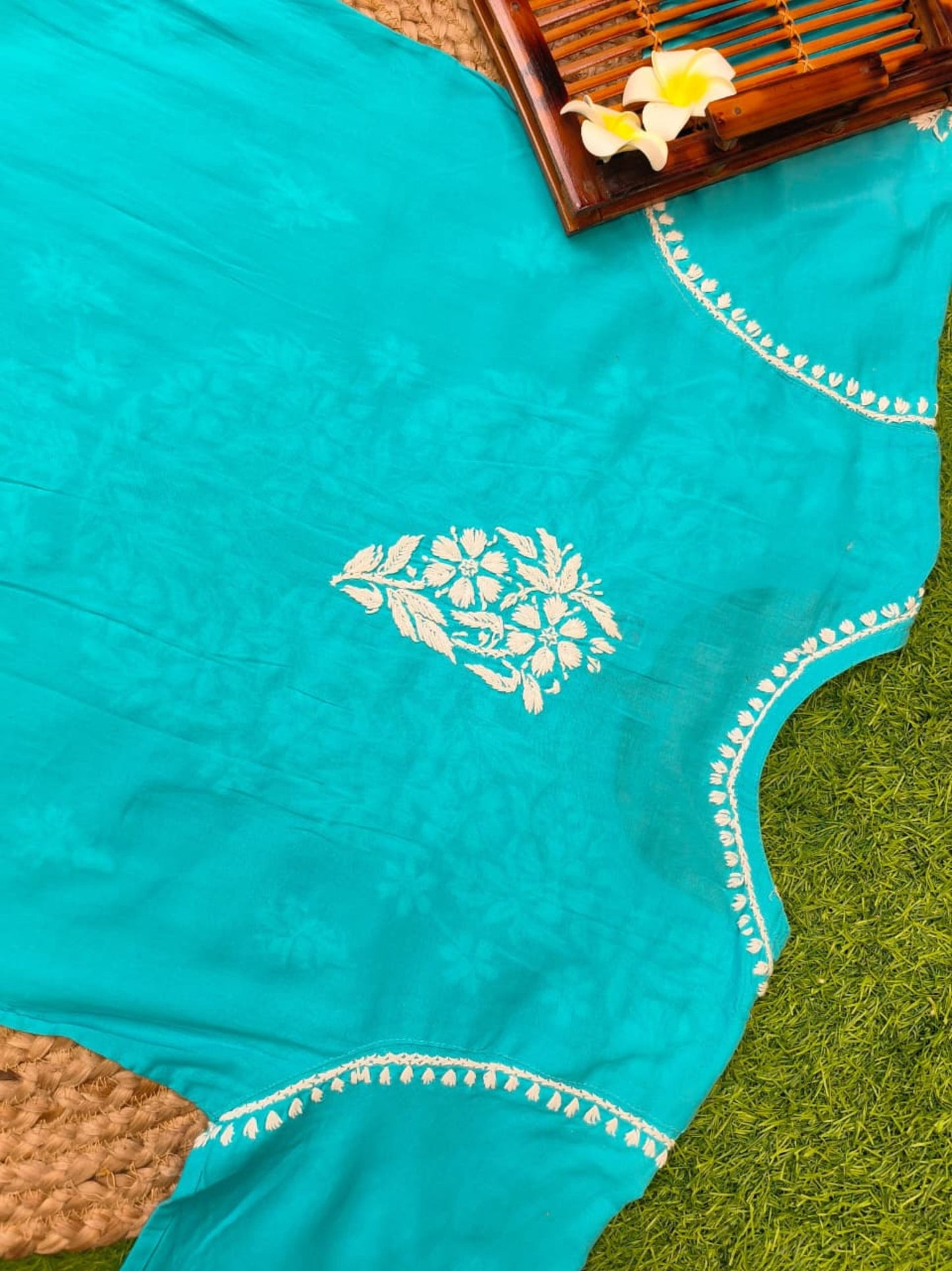 Turquoise blue cotton Lucknow Chikankari kurta with white hand embroidery – casual wear.