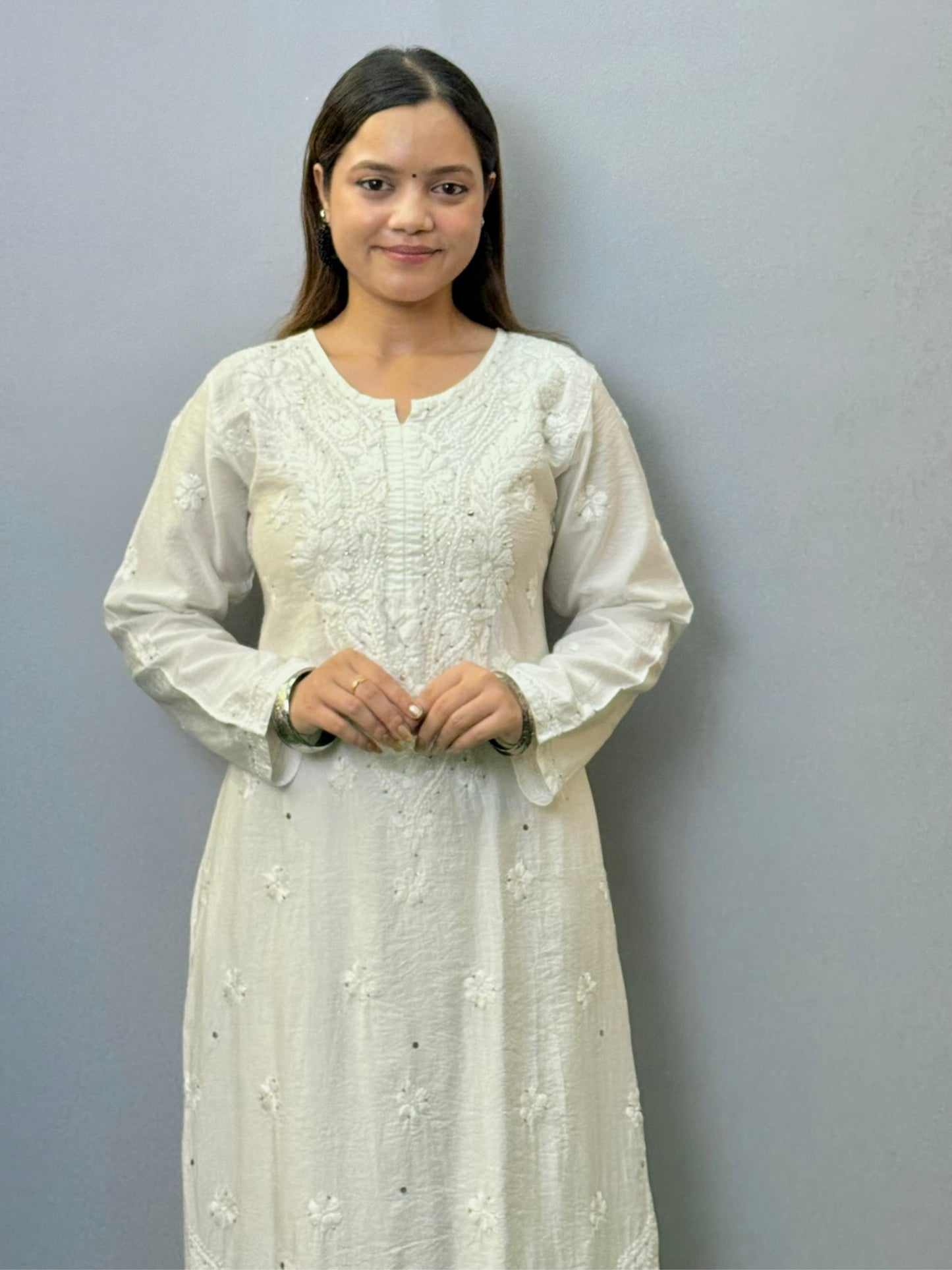 White Chanderi Lucknowi kurta with hand chikankari and mukaish detailing
