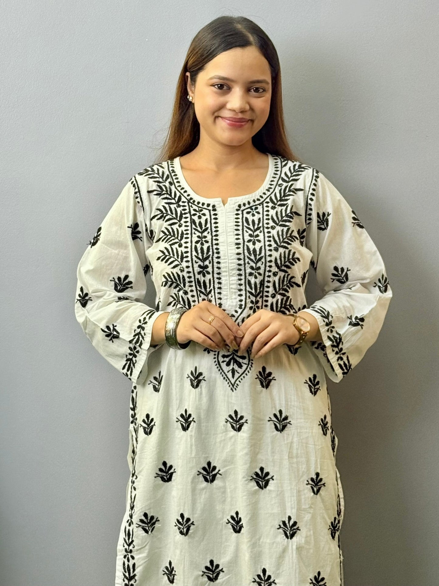 Ivory white mulmul chikankari kurta with black hand embroidery work