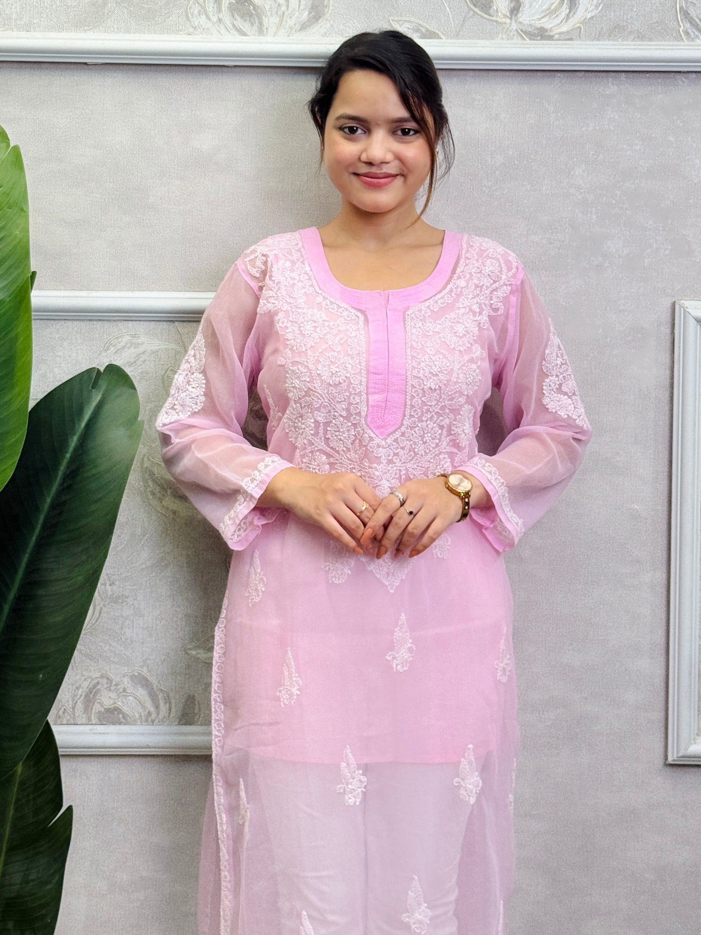 Baby pink georgette Lucknow Chikankari kurta with hand embroidery – casual wear