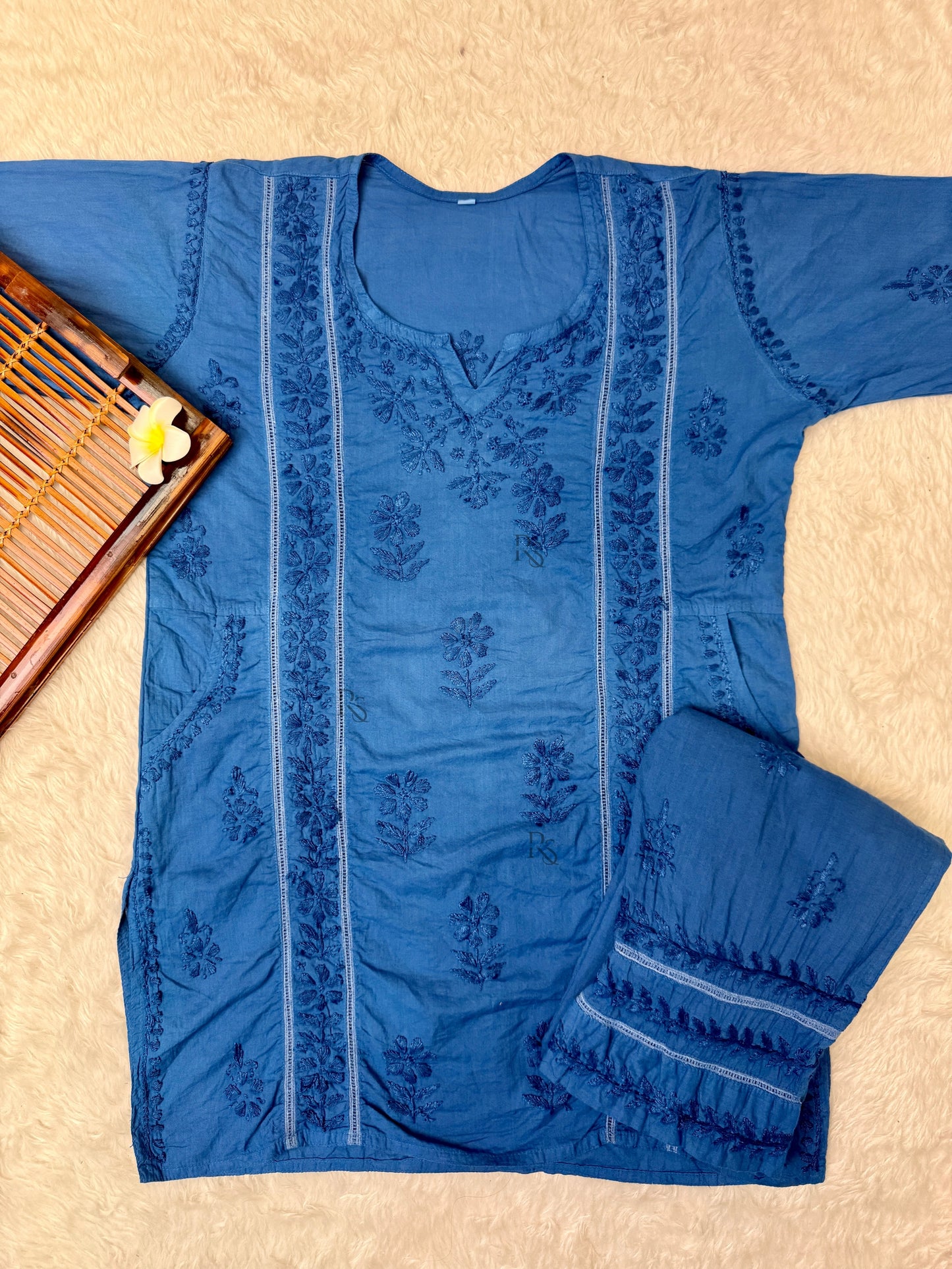 Blue Lucknow chikankari cotton kurta and pant set with hand embroidery and side pockets