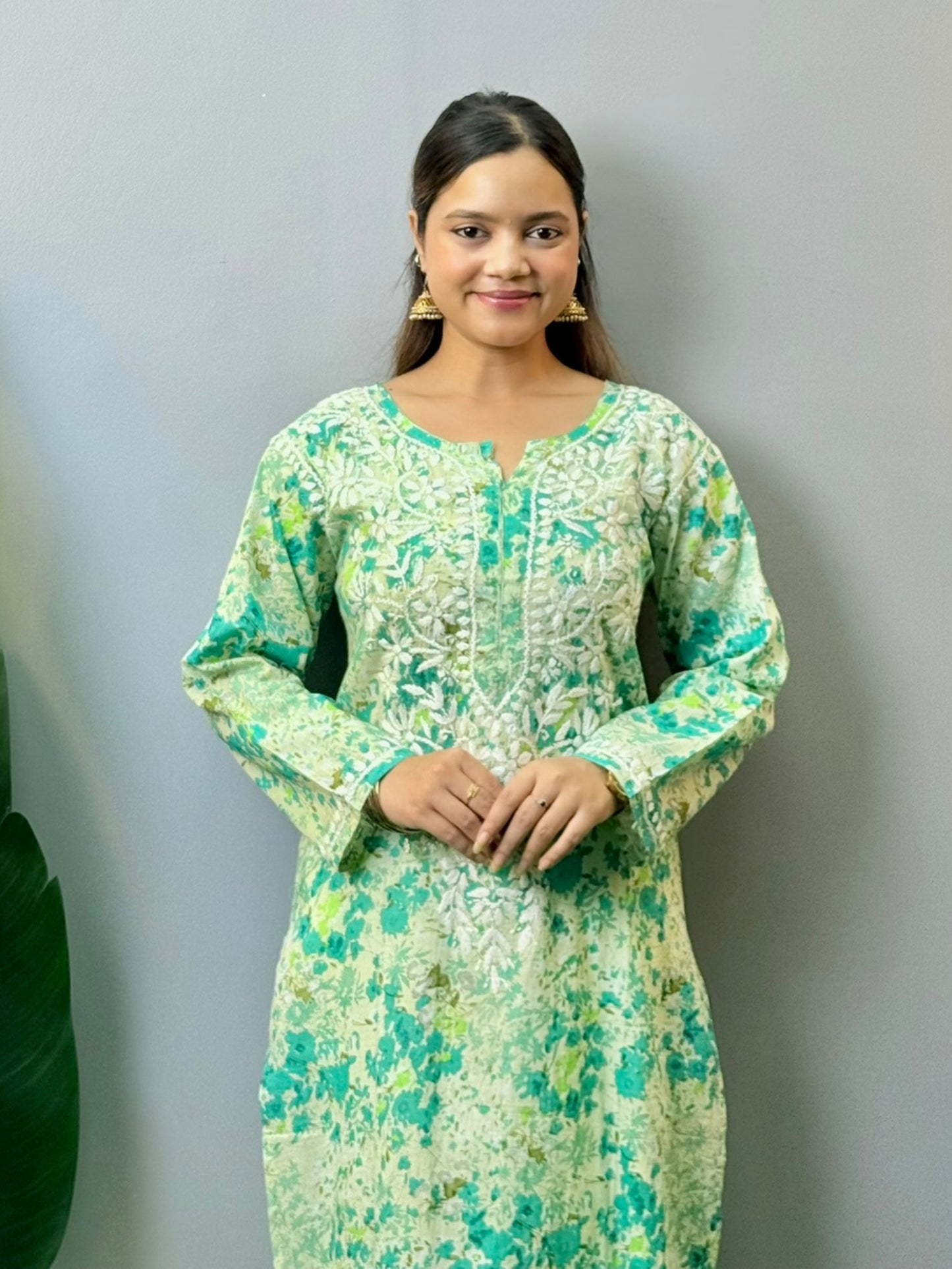 Mint green floral mulmul Chikankari kurta with white hand embroidery – soft and breathable ethnic wear for women