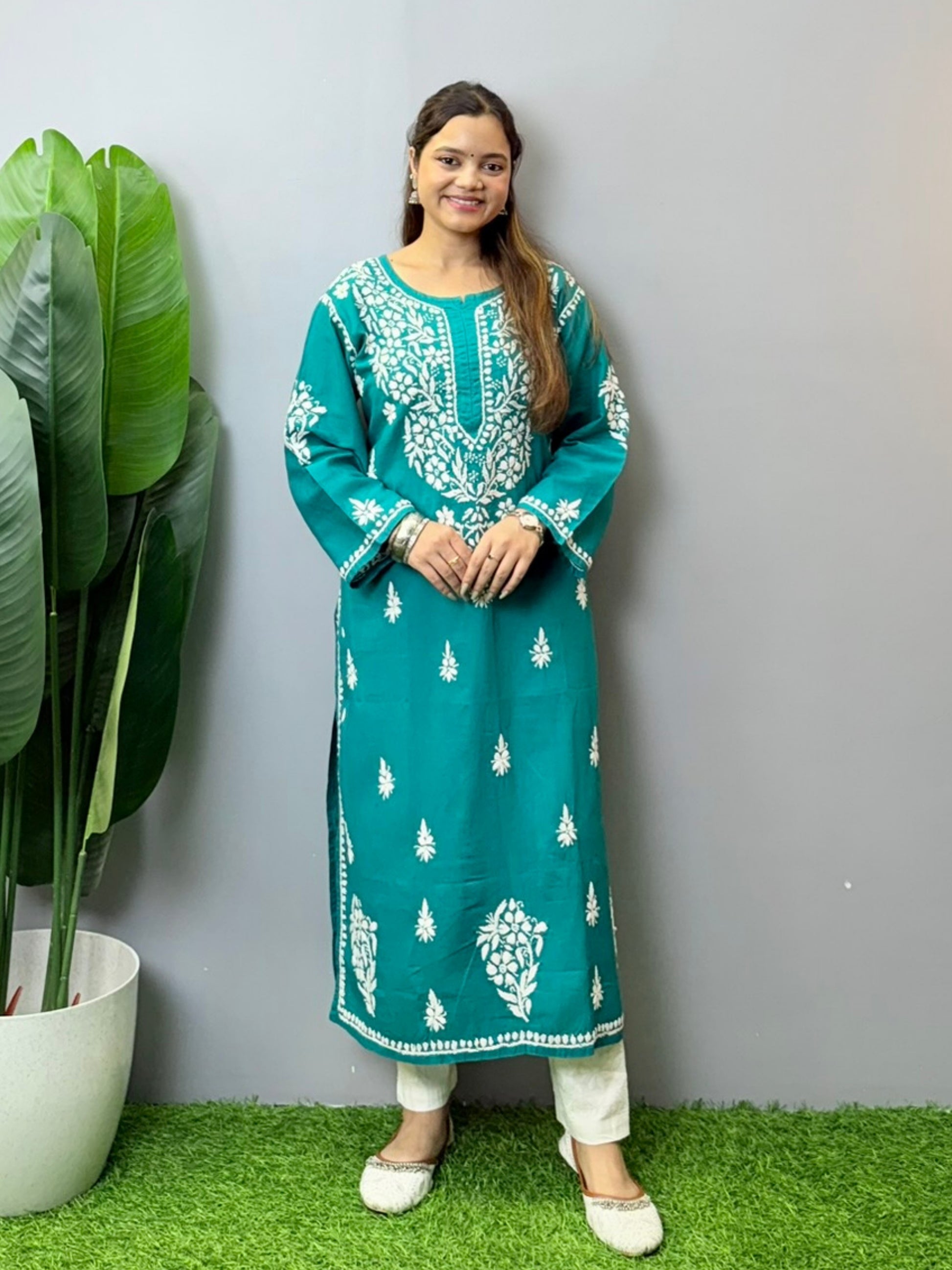 Teal green cotton Chikankari kurta with white hand embroidery – summer casual ethnic wear