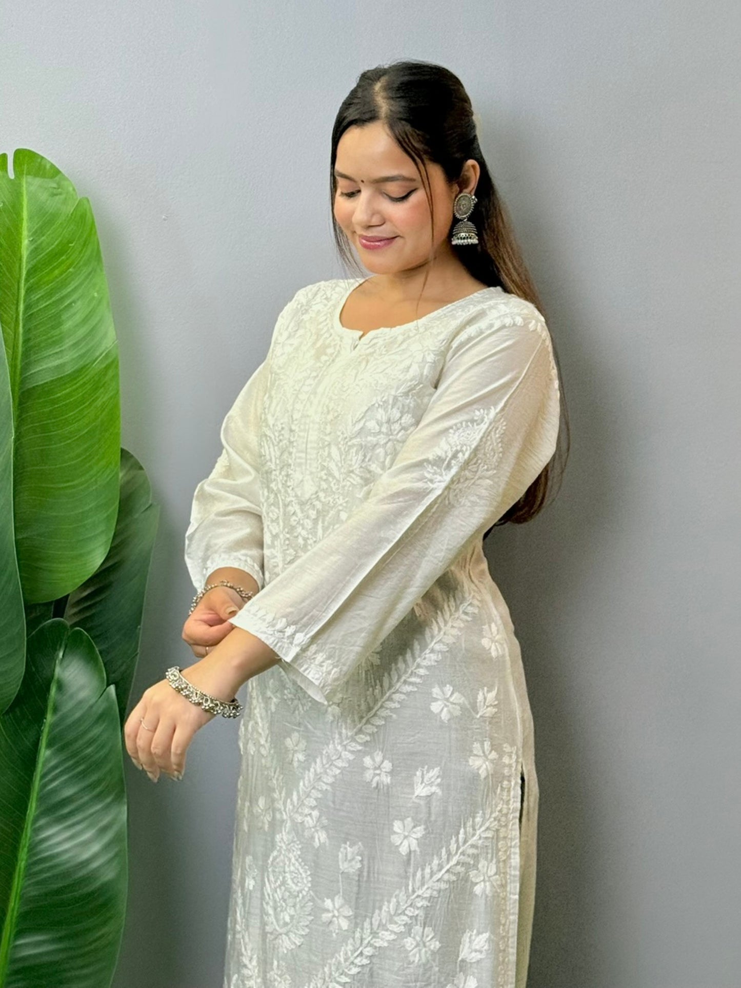 White Chanderi kurta with all-over Lucknowi Chikankari embroidery, premium quality, dyable and versatile