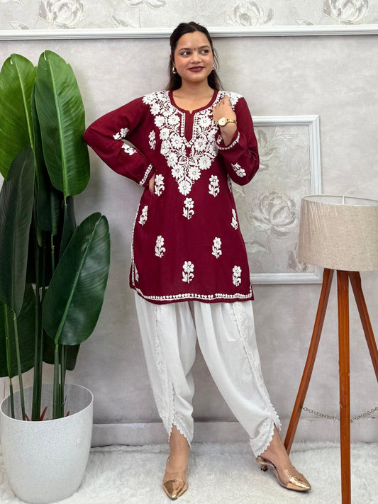 Maroon modal short kurta with white hand-embroidered Lucknow Chikankari floral motifs – R S Chikankari