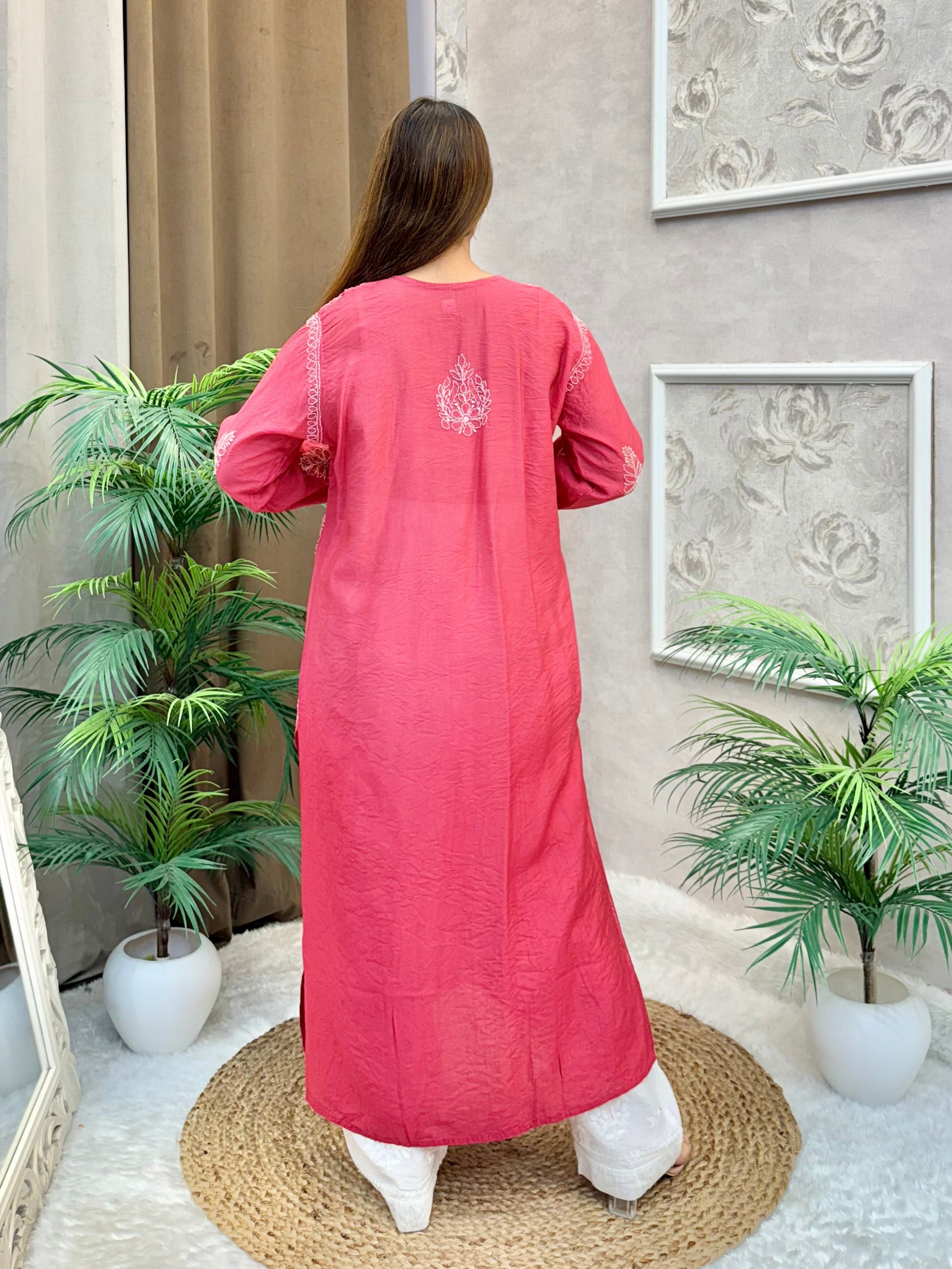 Rani pink chanderi Lucknow Chikankari kurta with bakhiya hand embroidery