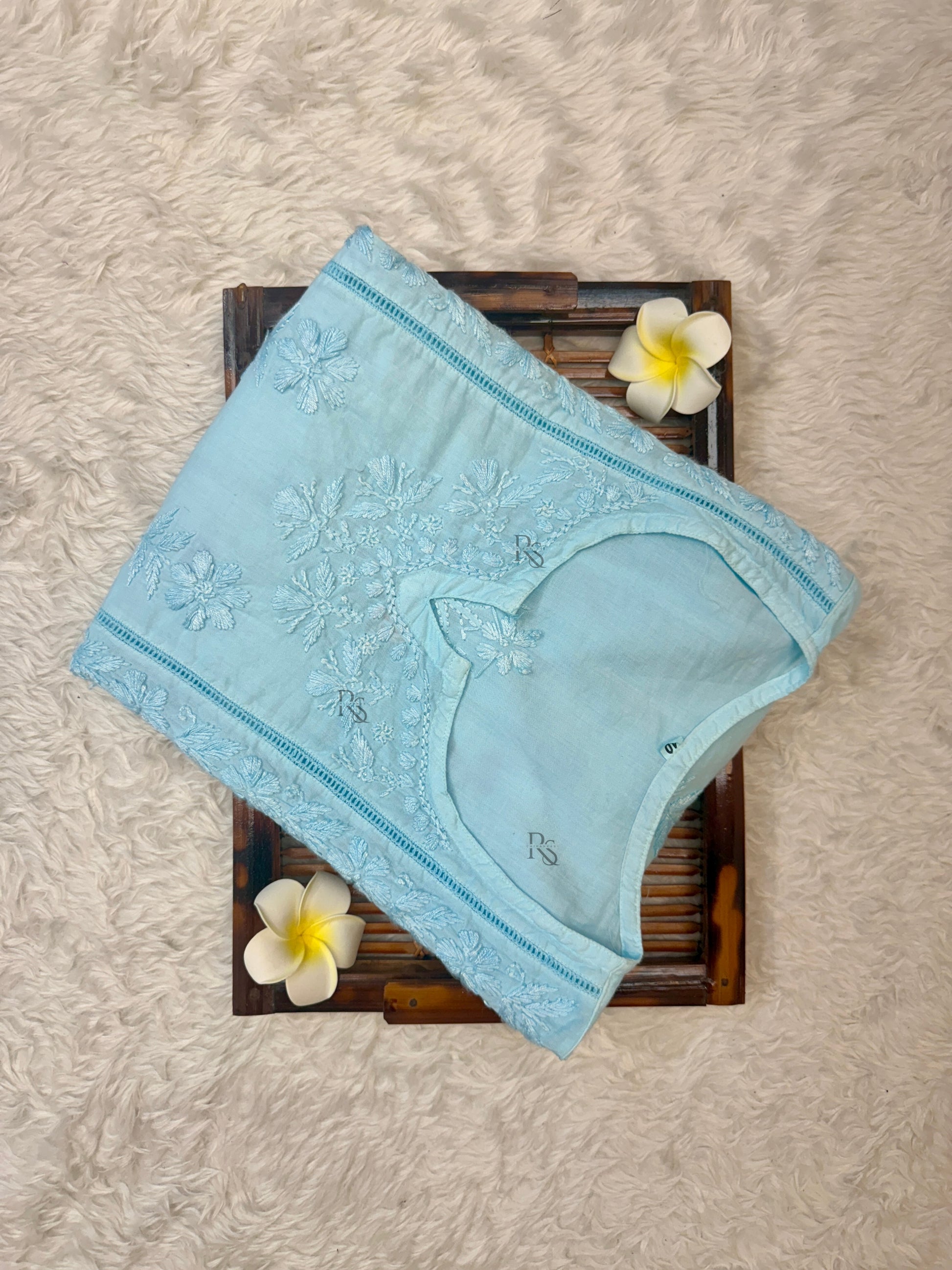 Sky blue Lucknow chikankari cotton short kurta with hand embroidery and side pockets